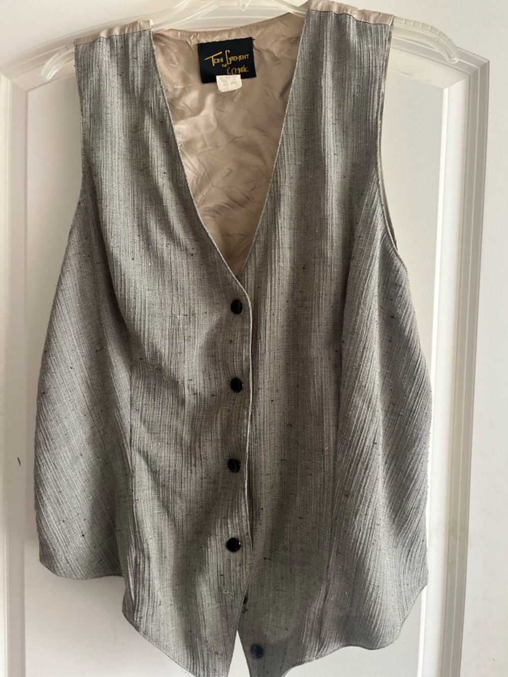 VTG Toni Garment for CC magic gray Silver Textured Sleeveless Button Front Tunic